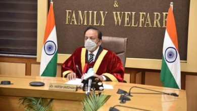 Photo of Dr Harsh Vardhan digitally addresses the students of Sri Ramachandra Medical College, Chennai on their convocation ceremony