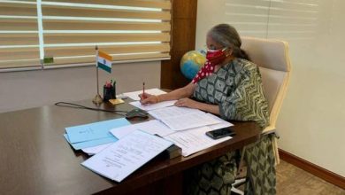 Photo of सरकार द्वारा जो भी कदम उठाए गए हैं उससे हमें उम्मीद है कि सकारात्मक बदलाव होंगे: निर्मला सीतारमण