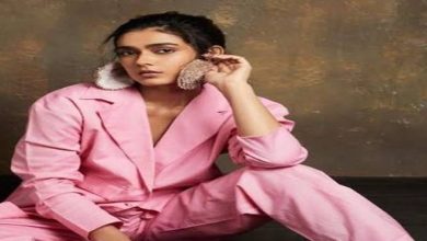 Photo of Aakanksha Singh raises funds for Covid-19 victims by auctioning her wardrobe