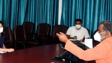 Photo of ग्राम्य विकास विभाग की समीक्षा बैठक लेते हुएः विभागीय मंत्री यतीश्वरानन्द