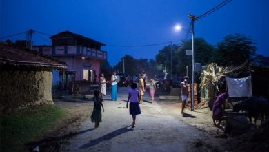 Photo of प्रदेश के सभी आबाद गाँव एवं मजरे हुए विद्युतीकृत सौर ऊर्जा से रोशन हुए गाँव के बाजार