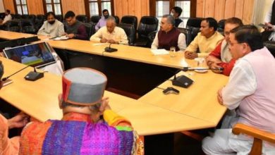 Photo of मुख्यमंत्री आवास में प्रधानमंत्री श्री नरेंद्र मोदी द्वारा देशवासियों को संबोधित मन की बात को सुनते हुएः सीएम