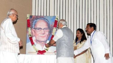 Photo of प्रधानमंत्री ने लोकनायक जयप्रकाश नारायण को उनकी जयंती पर श्रद्धांजलि अर्पित की
