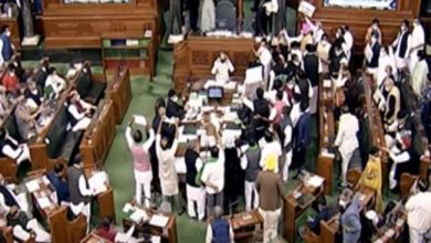 Photo of संसद के दोनों सदनों से तीनों कृषि कानूनों को वापस लेने का विधेयक पास, विपक्ष ने सरकार पर चर्चा से भागने का लगाया आरोप