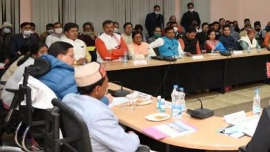 Photo of विभागीय अधिकारियों के साथ बैठक कर जिले में संचालित विकास कार्यों एवं योजनाओं की समीक्षा करते हुएः सीएम