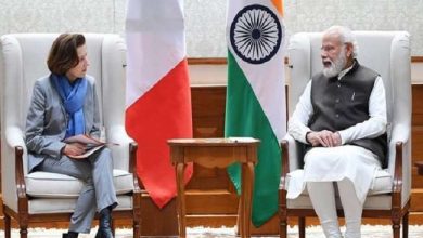 Photo of मोदी से मिली फ्रांसीसी रक्षामंत्री फ्लोरेंस पार्ली, कहा- वैश्विक चुनौतियों से निपटने में भारत समर्थ, वार्षिक रक्षा वार्ता में भी हुईं शामिल