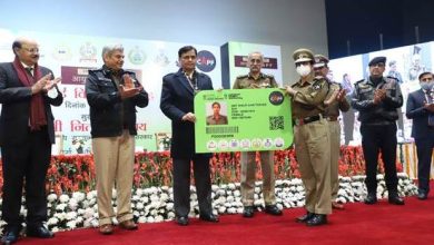 Photo of केन्द्रीय गृह राज्यमंत्री नित्यानंद राय ने केन्द्रीय सशस्त्र पुलिस बल के अंतिम 10 कर्मियों को आयुष्मान सीएपीएफ़ कार्ड वितरित किए