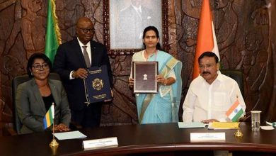 Photo of भारत और गैबॉन ने संयुक्त आयोग की स्थापना और राजनयिकों के प्रशिक्षण के लिए समझौता ज्ञापनों पर हस्ताक्षर किया