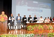 Photo of सुरेश कुमार खन्ना की अध्यक्षता में आज संविधान दिवस के अवसर पर ‘उद्देशिका’ का पाठन किया गया