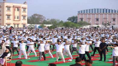 Photo of जयपुर में आयोजित ‘योग महोत्सव’ में 15,000 से अधिक लोगों ने भाग लिया