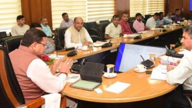 Photo of सचिवालय में कार्यक्रम क्रियान्वयन विभाग की पहली समीक्षा बैठक करते हुएः सीएम