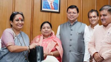 Photo of मुख्यमंत्री श्री धामी ने विधानसभा की नव निर्वाचित सदस्य श्रीमती पार्वती दास को शुभकामनाएं दी