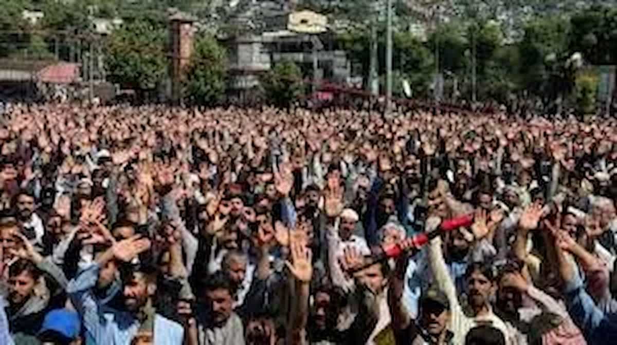 PoK में प्रदर्शन की भनक लगते ही बौखलाया पाकिस्तान, पूरे इलाके में उतारी फौज