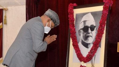 Photo of President of India pays homage to Dr. Zakir Hussain on his Birth Anniversary