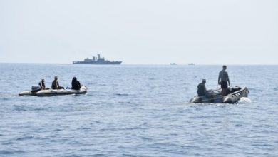 Photo of भारतीय नौसेना ने मंगलौर के करीब समुद्र में लापता मछुआरों की तलाश एवं बचाव के प्रयासों में अपना अमला तैनात किया