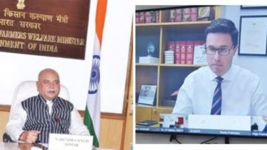 Photo of Narendra Singh Tomar reviews collaboration in the field of Agriculture in a virtual meeting with his Australian counterpart