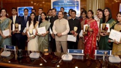 Photo of केंद्रीय मंत्री डॉ. जितेंद्र सिंह ने डीओपीटी, नॉर्थ ब्लॉक में आईएएस/सिविल सेवा परीक्षा 2020 के अखिल भारतीय टॉपर्स को सम्मानित किया