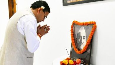 Photo of मुख्यमंत्री पुष्कर सिंह धामी ने स्व. हेमवती नन्दन बहुगुणा की जयंती के अवसर पर उनकी मूर्ति पर माल्यार्पण किया