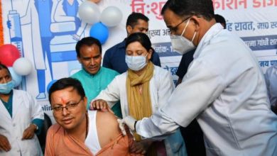Photo of कोविड टीकाकरण अमृत महोत्सव का मुख्यमंत्री ने स्वयं टीका लगाकर किया शुभारम्भ।