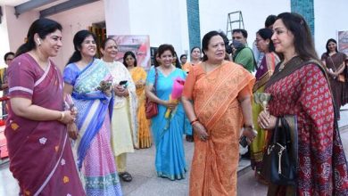 Photo of हथकरघा क्षेत्र हमारे देश की समृद्ध और विविध सांस्कृतिक विरासत का प्रतीक है: कपड़ा राज्य मंत्री श्रीमती दर्शना जरदोश