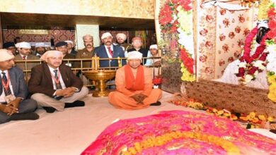 Photo of मुख्यमंत्री ने वाराणसी स्थित श्री गुरु रविदास जन्म स्थान मन्दिर में दर्शन-पूजन किया