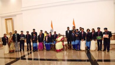 Photo of Children from various  SCHOOLS/ORGANISATIONS meet the PRESIDENT ON CHILDREN’S DAY