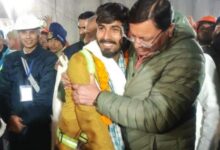 Photo of मुख्यमंत्री ने बचाव दल की पूरी टीम को दी बधाई, कहा-श्रमिकों और उनके परिजनों के चेहरे की खुशी ही मेरी ईगास-बगवाल