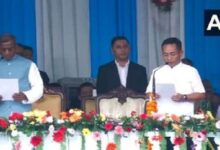 Photo of दूसरी बार सिक्किम के CM बने प्रेम तमांग, राज्यपाल ने आठ मंत्रियों के साथ दिलाई शपथ; PM मोदी ने दी बधाई