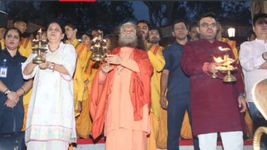 Photo of ICC के अध्यक्ष जय शाह परमार्थ निकेतन पहुंचे, पूजा अर्चना कर गंगा आरती में हुए शामिल