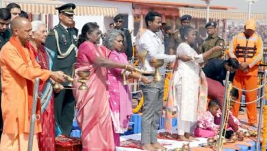 Photo of राष्ट्रपति ने प्रयागराज महाकुम्भ-2025 के अवसर पर पवित्र संगम में स्नान तथा पूजा-अर्चना की
