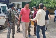 Photo of डाक्टर्स डे के दिन चिकित्सा पदाधिकारी डा. सतीश कुमार रिश्वत लेते गिरफ्तार
