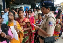 Photo of बिहार में मतदाता पहचान पत्र से जुड़े सुलगते सवालों का जवाब आखिर देगा कौन?